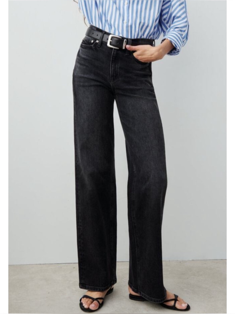 AYR | The Secret Sauce Jeans in Date Night
Washed Black Size 29